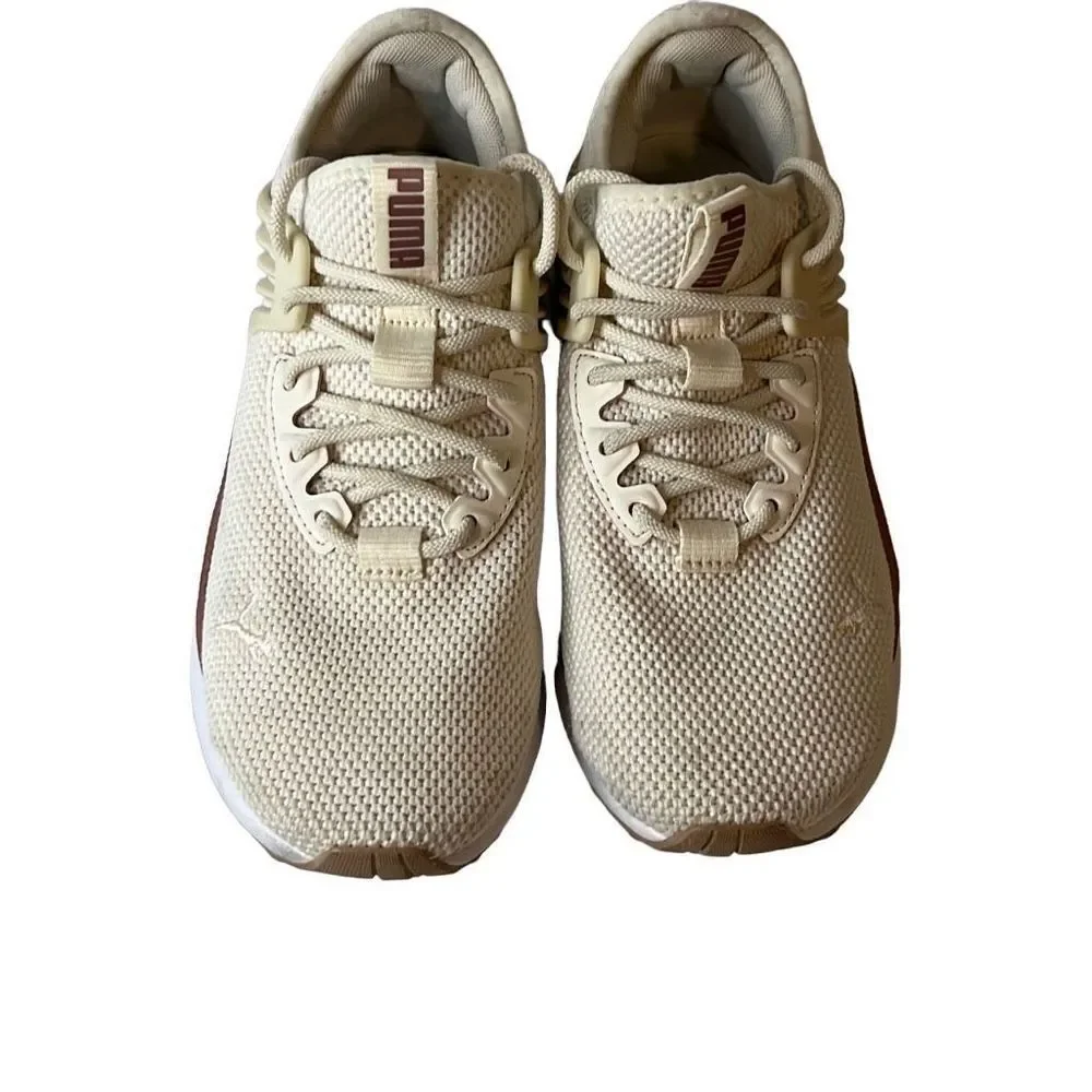 PUMA Pacer Future women's ivory athletic sneakers sz 7 gym running casual‎